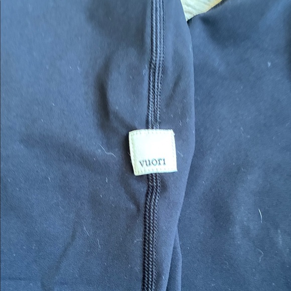 Vuori Black Women's track Jogger Pants - Picture 4 of 4